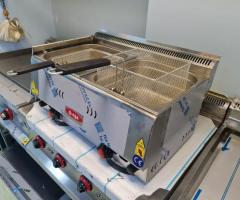 FRITEUZE CU 2 CUVE 2*8 L PE GAZ retea/sau butelie