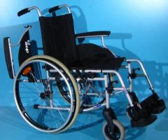 Scaun cu rotile  Drive - latime sezut 45 cm