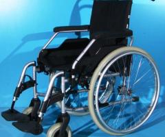 Scaun cu rotile  Meyra - latime sezut 43 cm