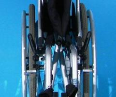 Scaun cu rotile  Drive - latime sezut 48 cm