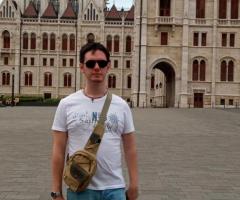 Gigolo discret pentru parteneră Constanța