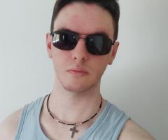 Gigolo discret pentru parteneră Constanța